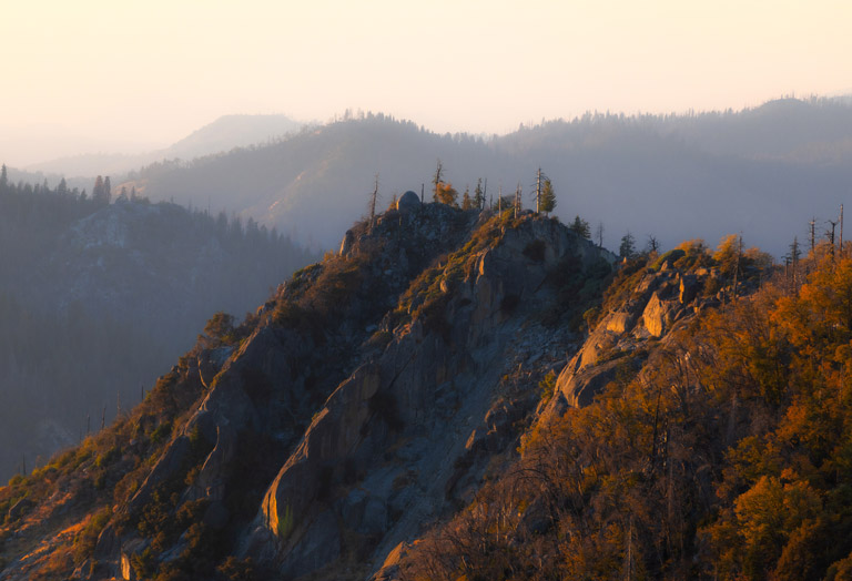A scenic mountain vista in Kings Canyon National Park