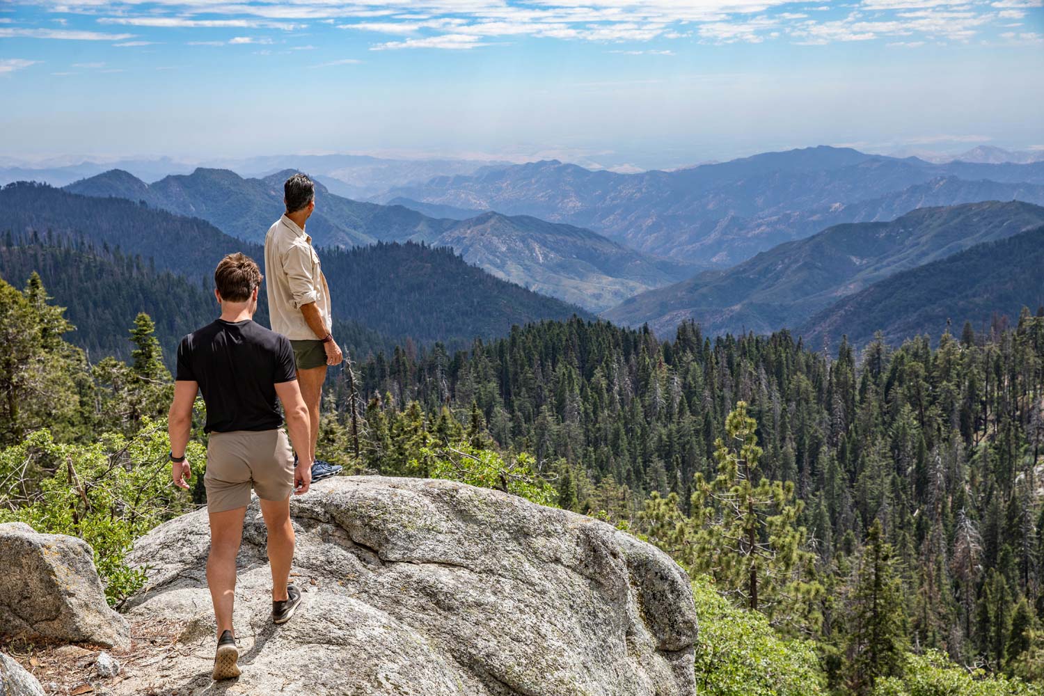 Two hikers at the Kings Canyon Overlook